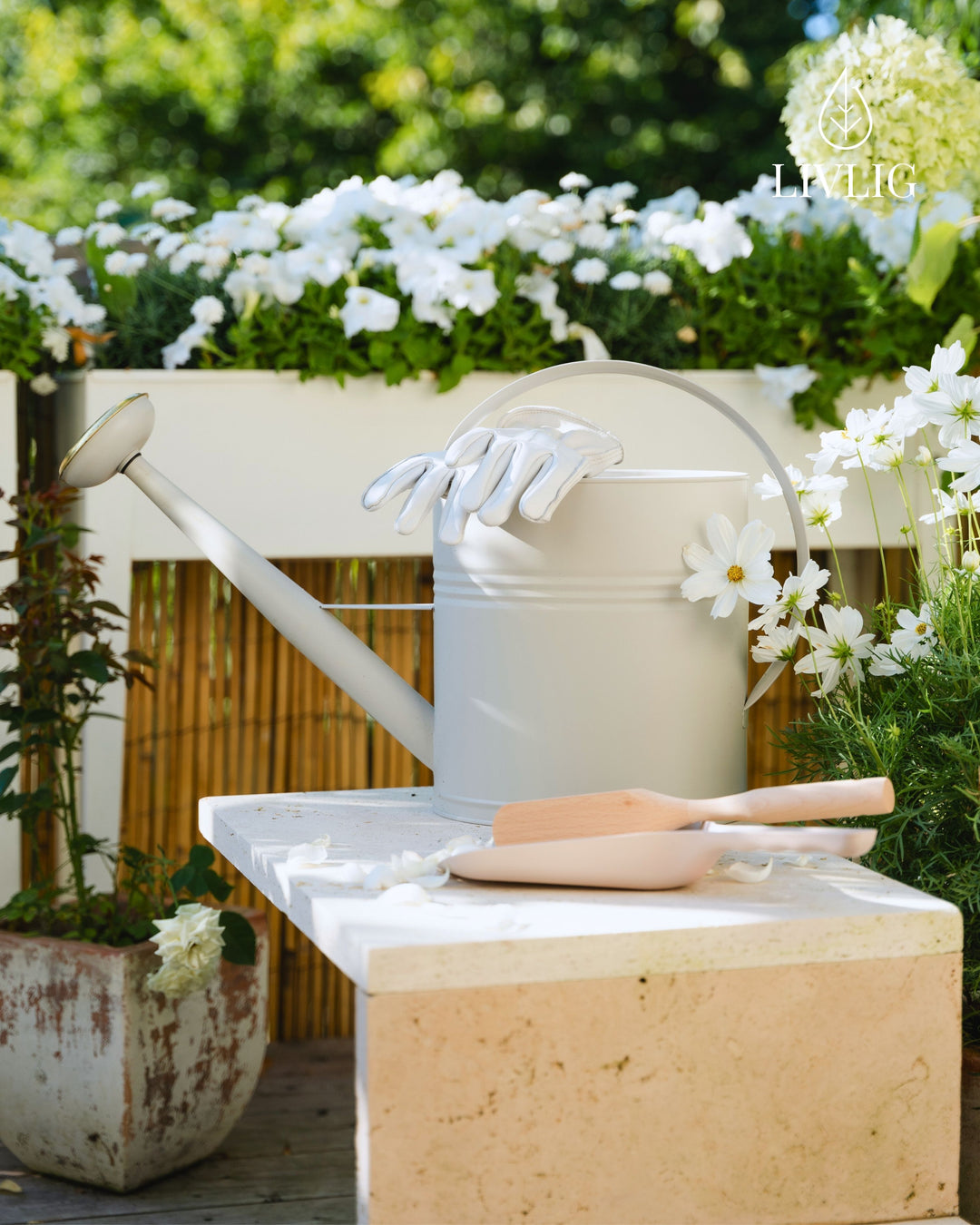 Metal Watering Can 2.6 Gal